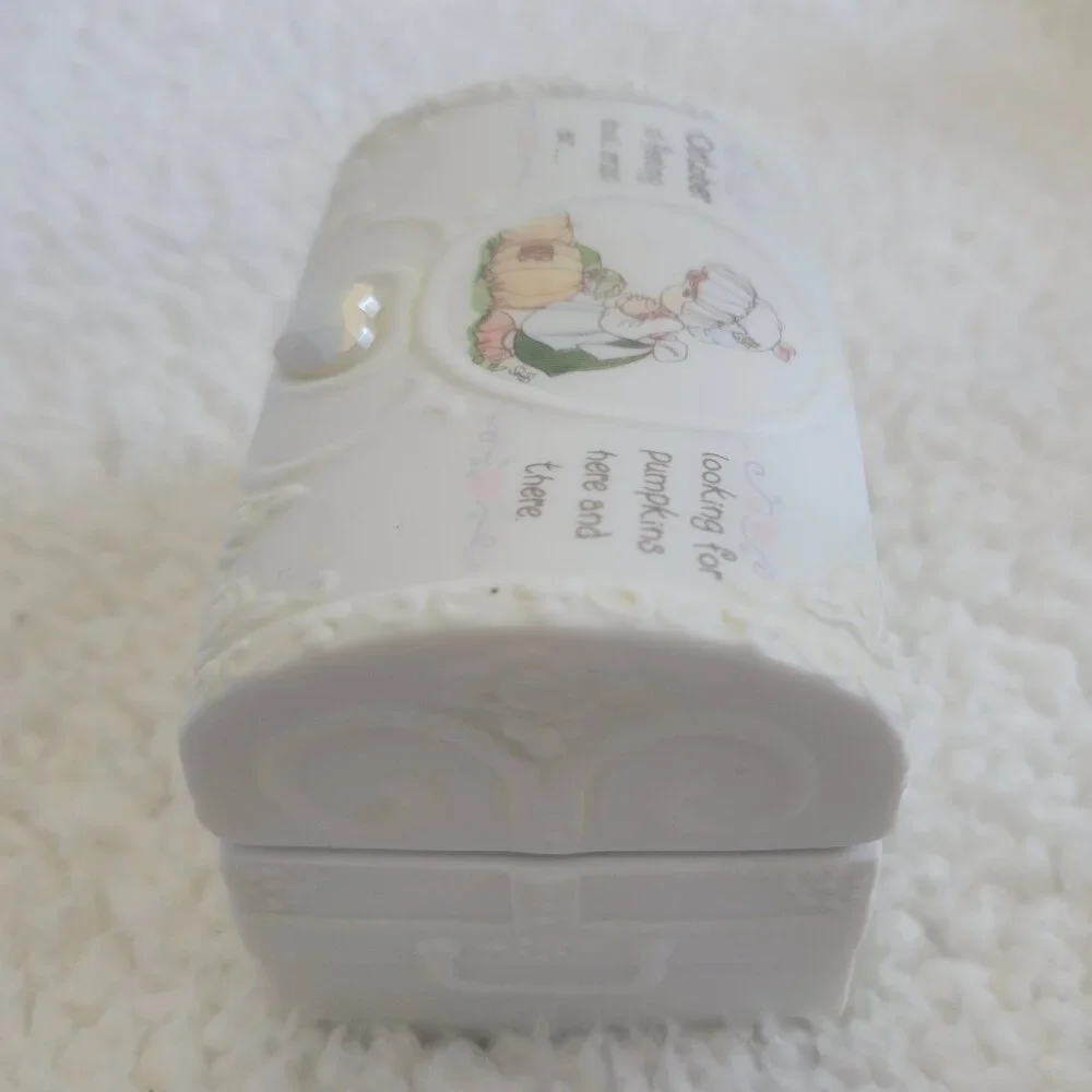 Precious Moments October Opal Birthstone Porcelain Trinket Box Pumpkin Chest